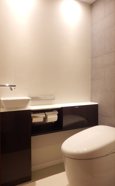 洗練された上質なトイレ空間に 洗練された上質なトイレ空間に